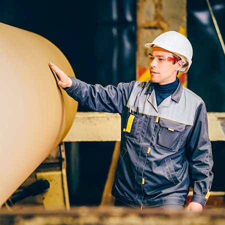 Pulp mill machine operator